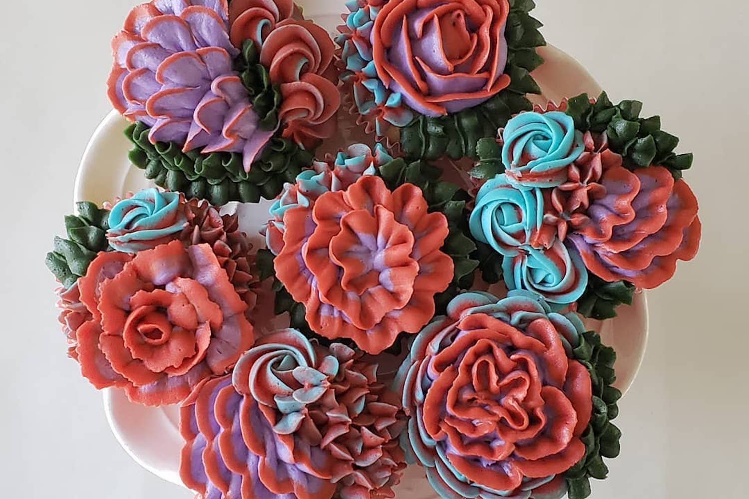 flowers cupcakes cakeify calgary