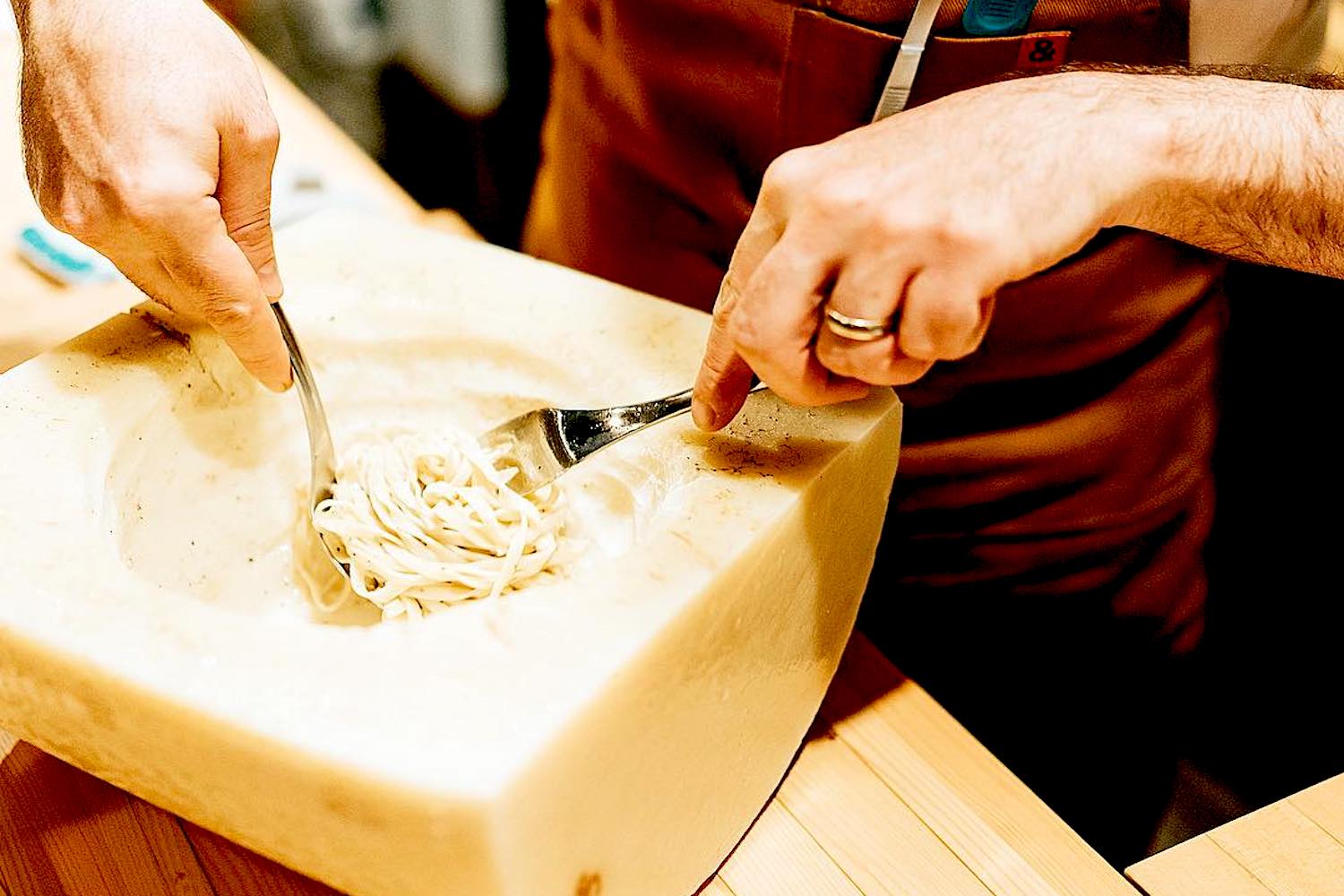 cacio e pepe bread and circus trattoria