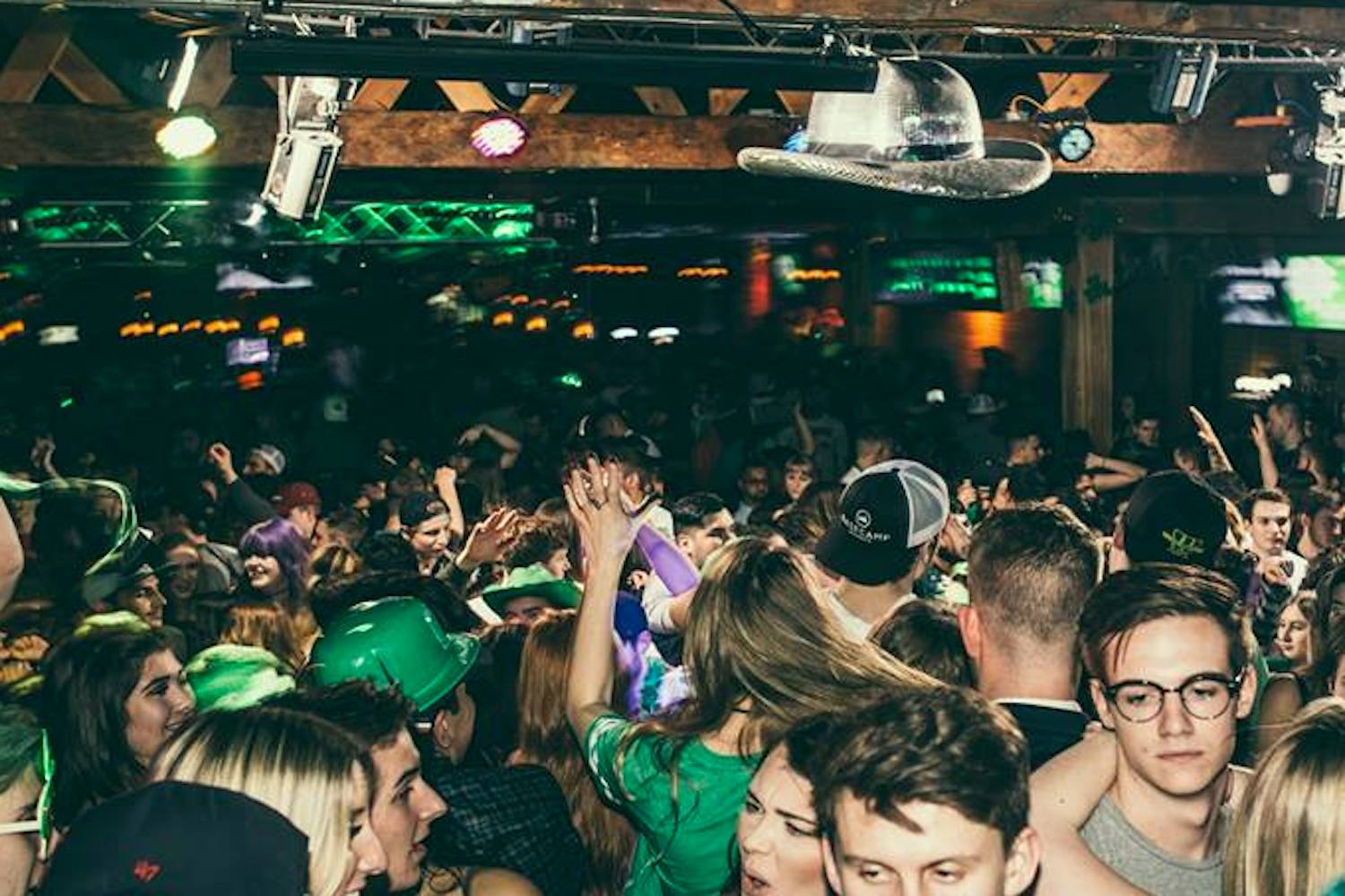 st. patty's knoxville's tavern calgary