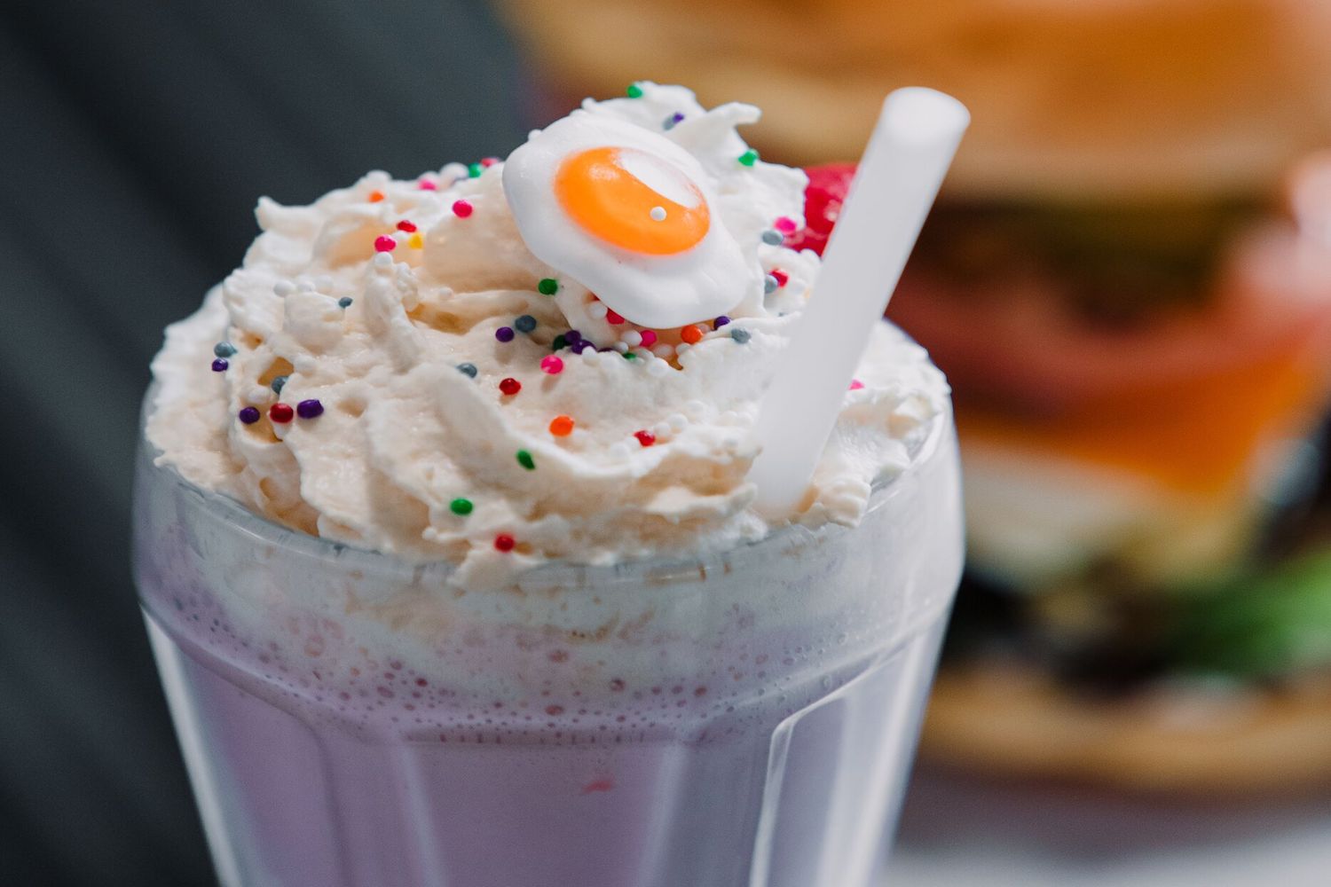 milkshake bennys breakfast diner