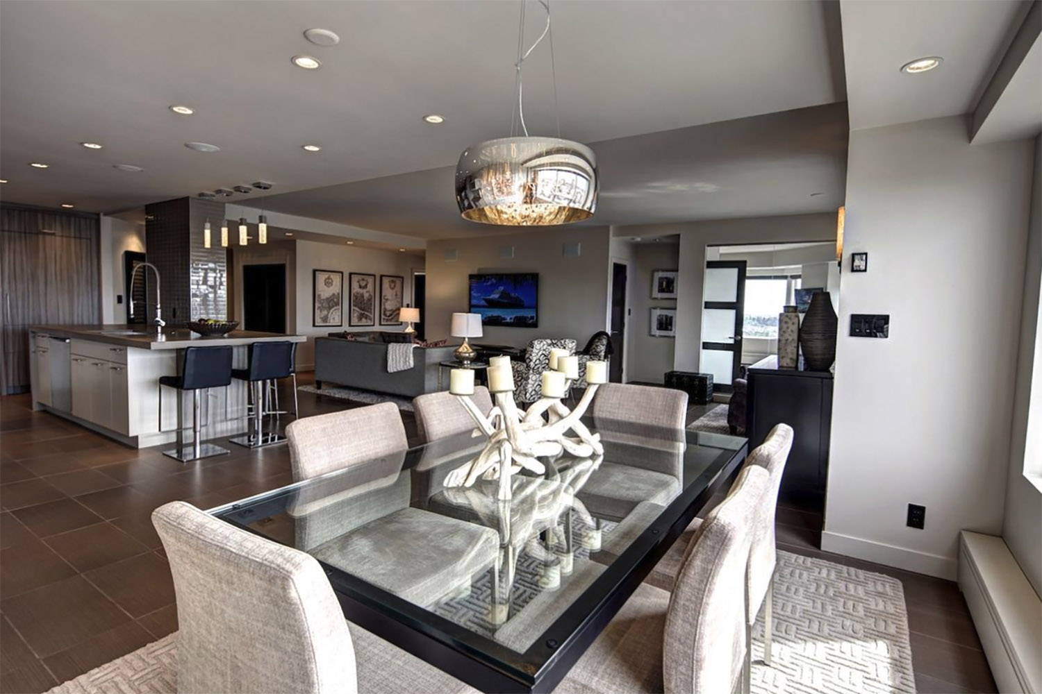 Curiocity Calgary Rental of the Week: 720 13th Ave SW