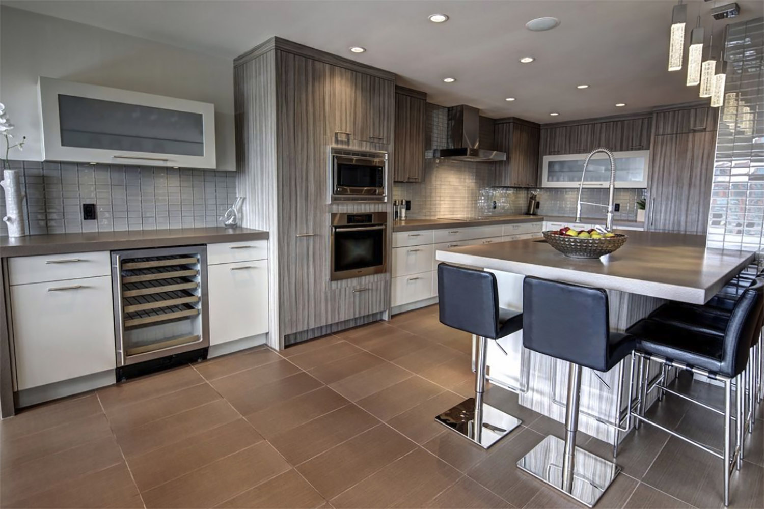 Curiocity Calgary Rental of the Week: 720 13th Ave SW