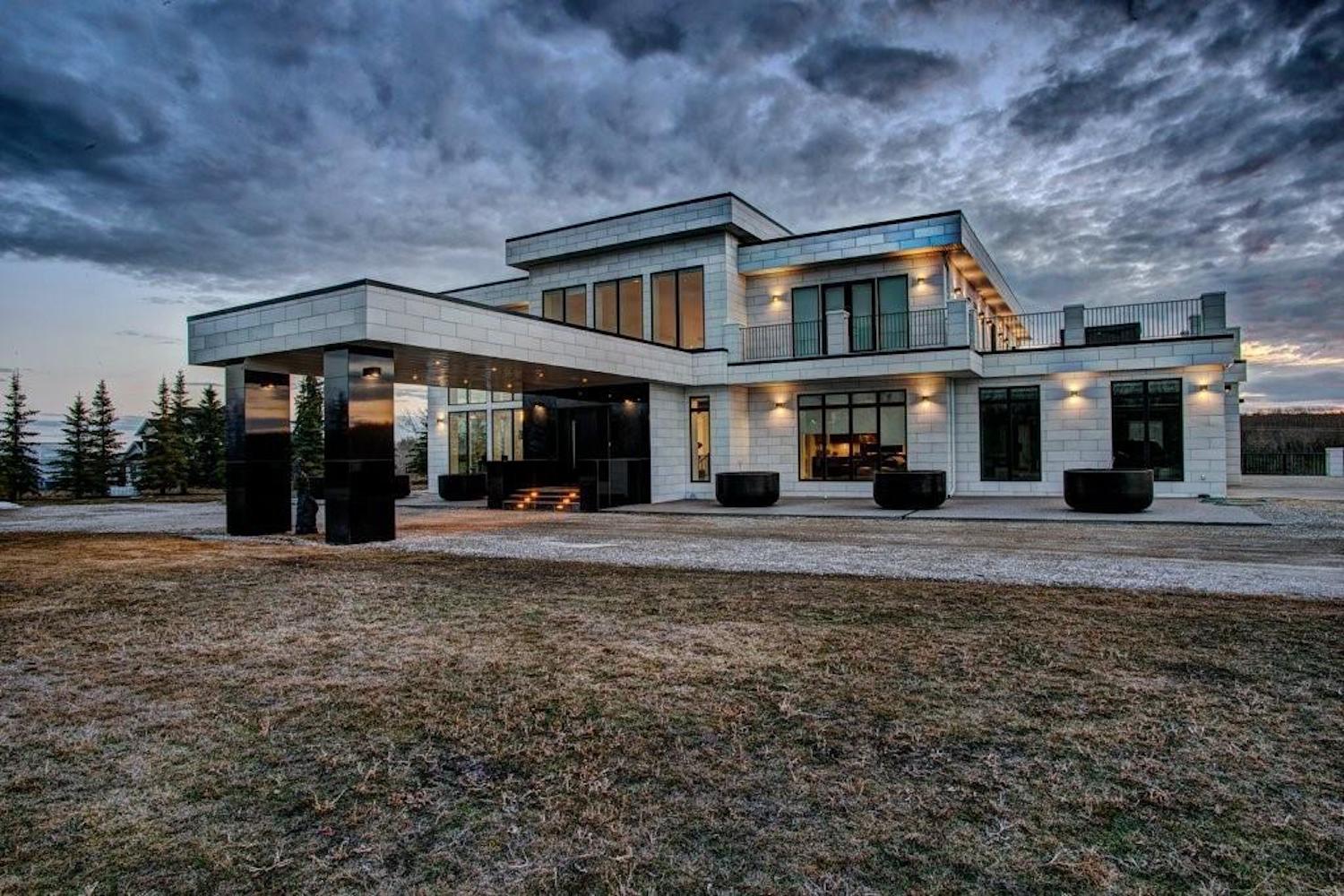 calgary home of the week