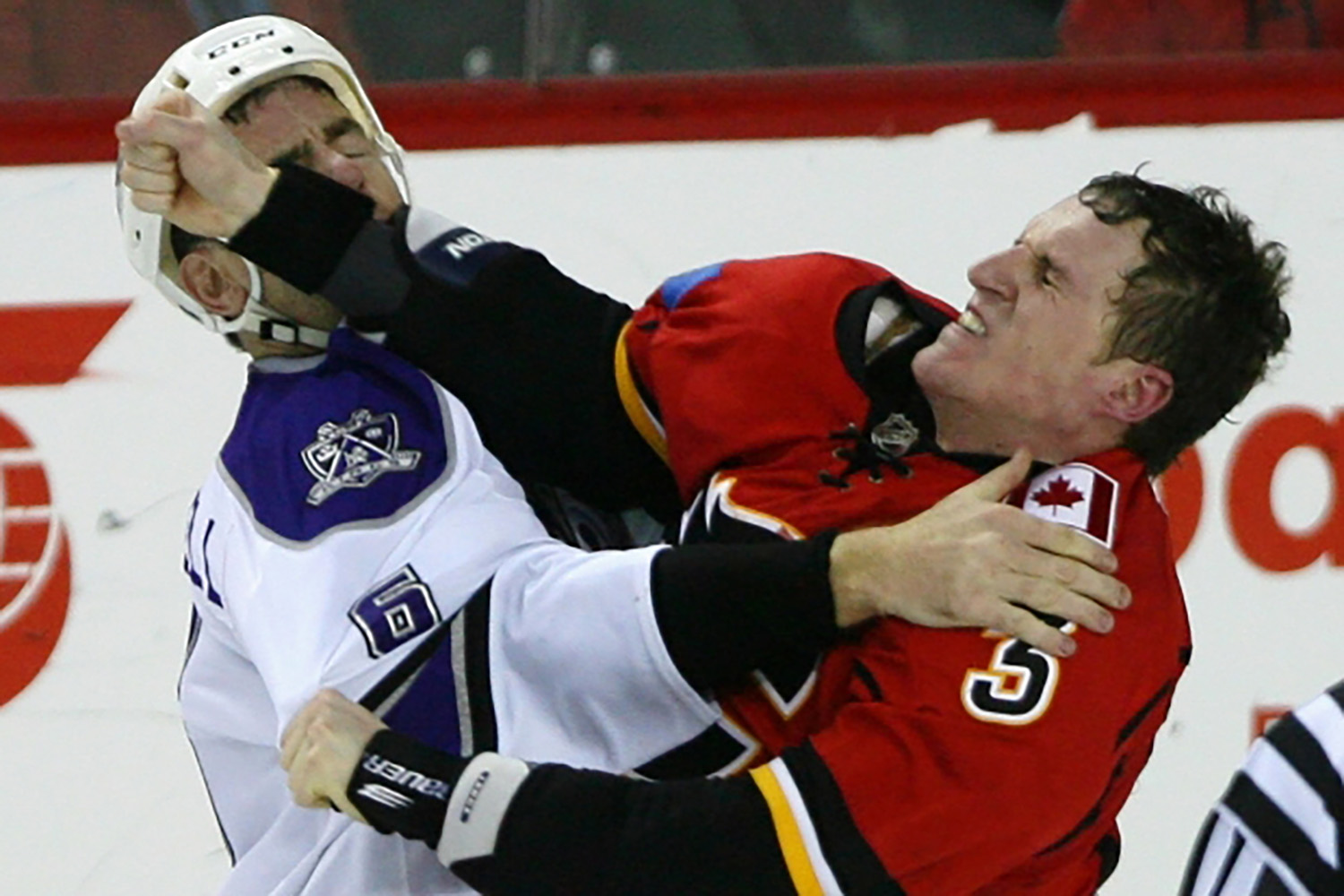 Leah Hennel, Calgary Herald  Calgary, AB-20081125-Calgary Flames Dion Phaneuf fights with Los Angeles Kings Sean O'Donnell during second period action at the Pengrowth Saddledome, Tuesday night. Photo Leah Hennel, Calgary Herald for Sports story by Scott Cruickshank