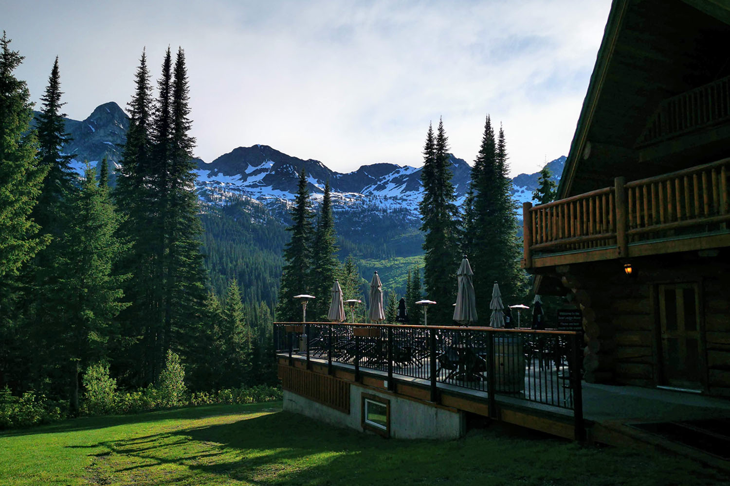 island lake lodge