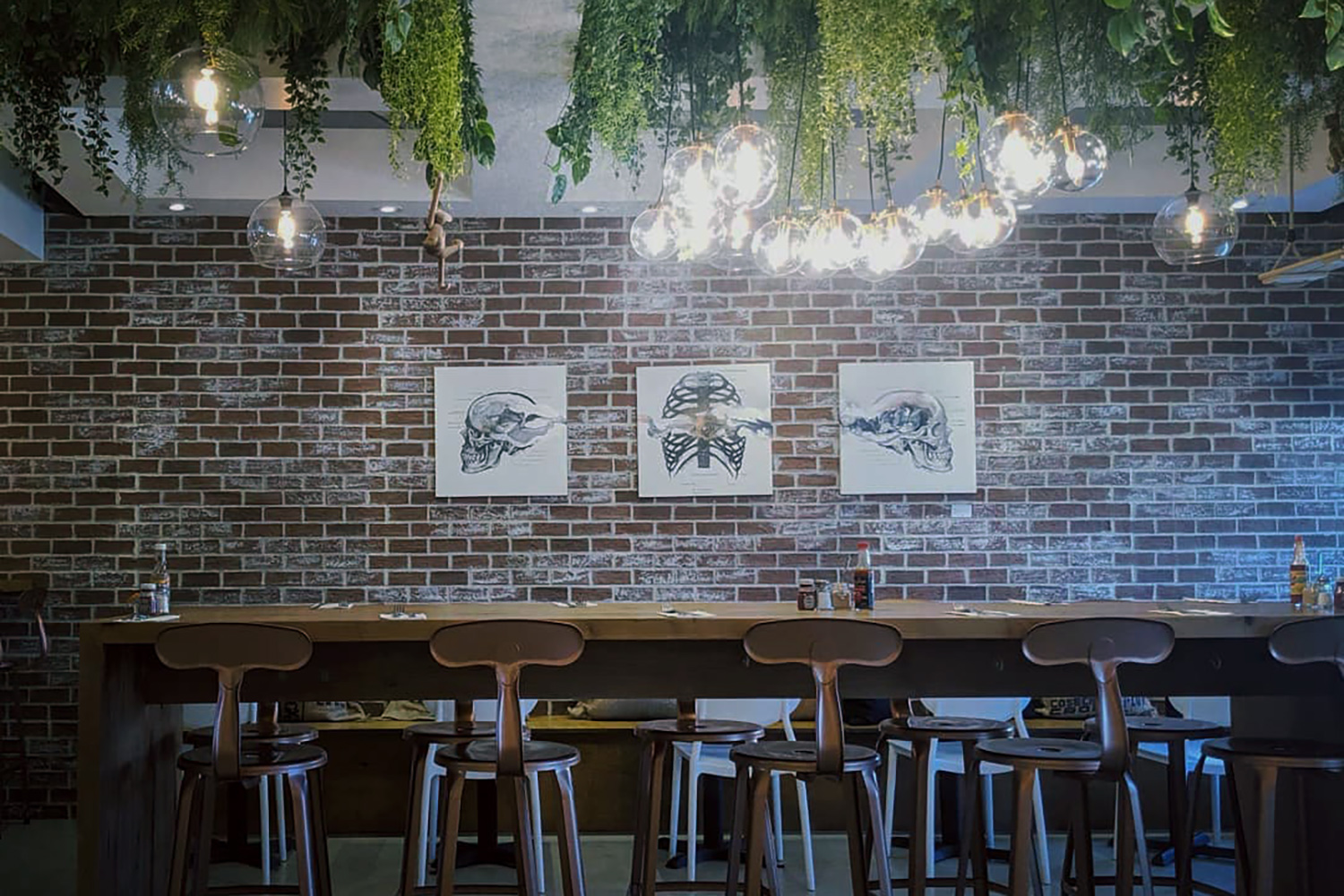 pizza-place-carmines-pizzeria-calgary