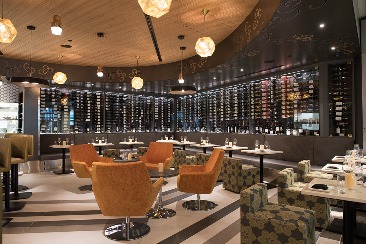 vinroom calgary airport restaurants