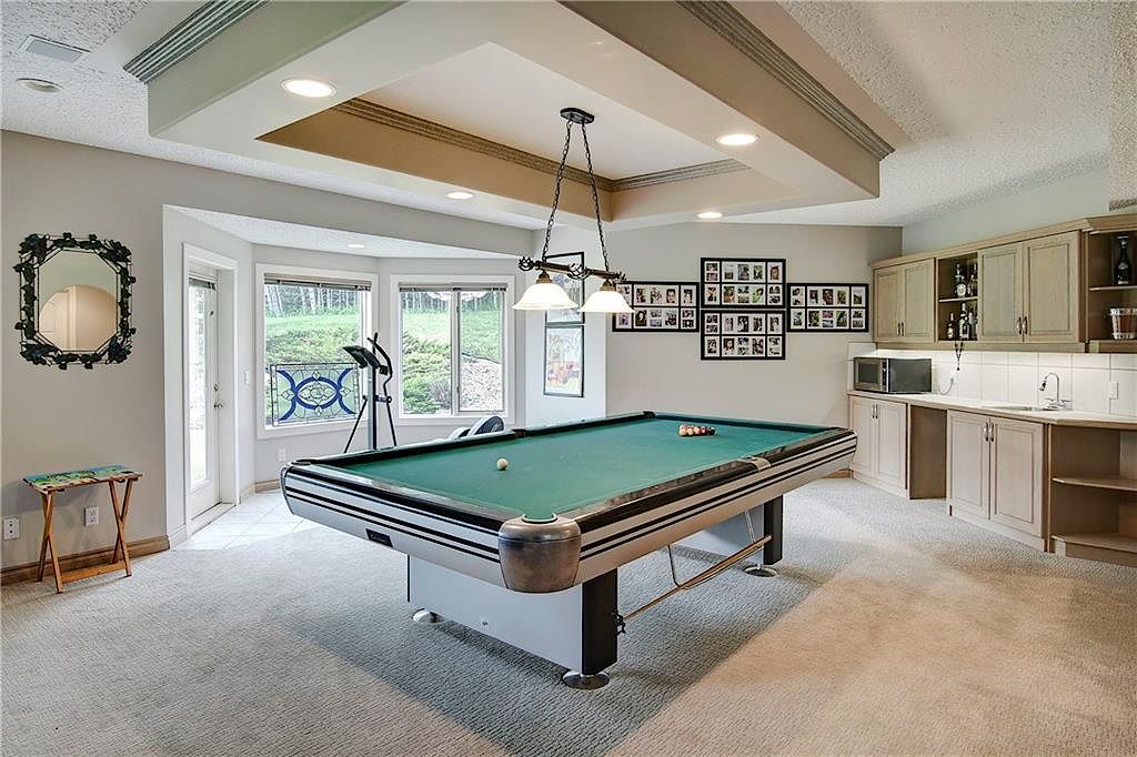 rental of the week pool