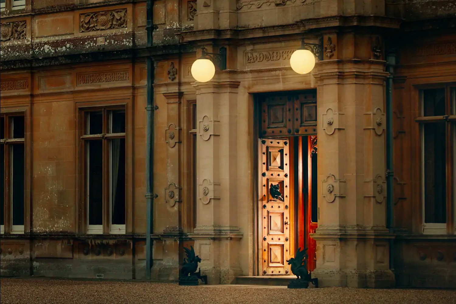 downton abbey airbnb