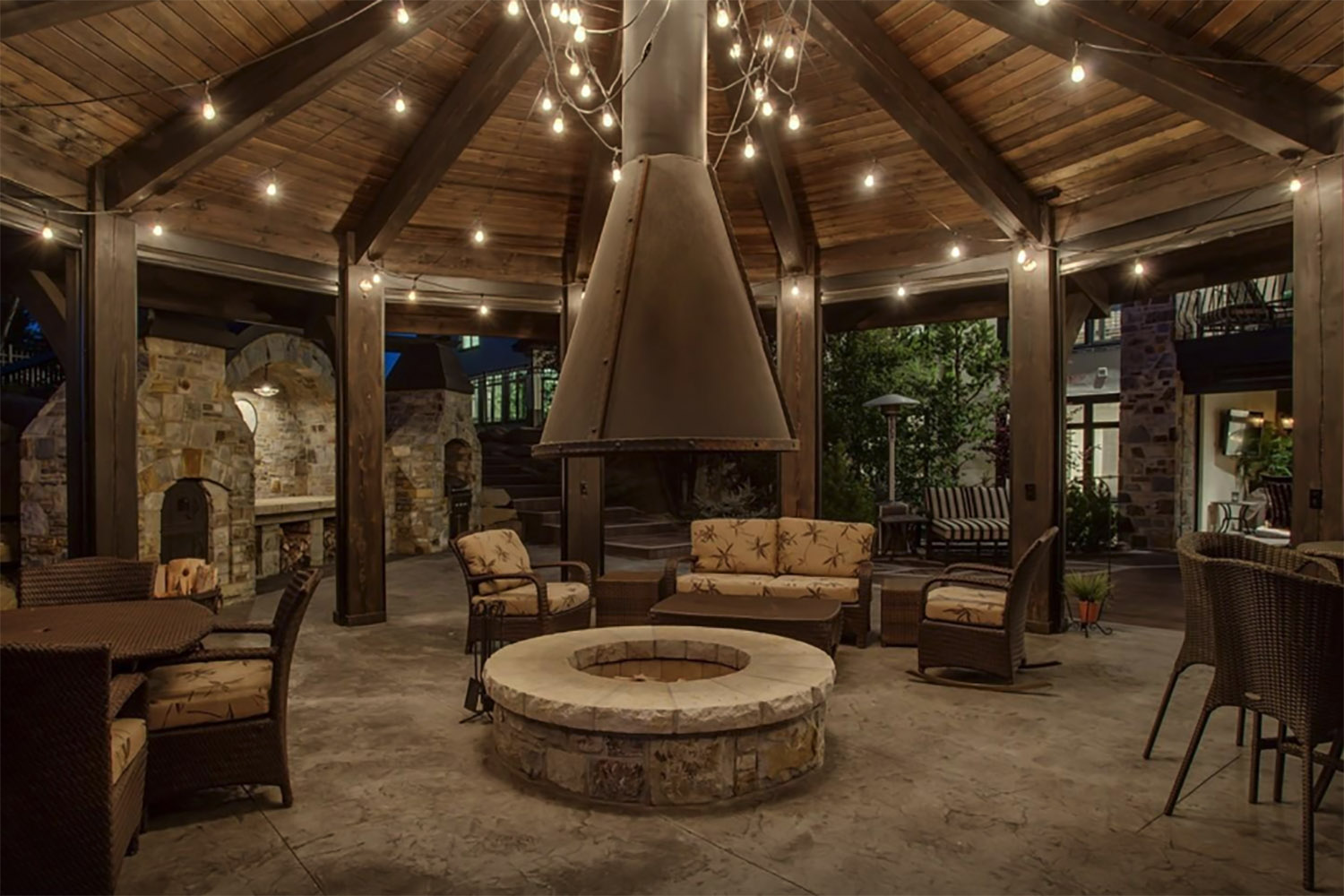 home of the week calgary 251201 Welland Dr Nw,