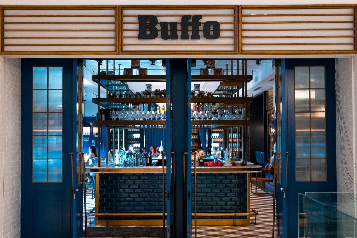 buffo exterior