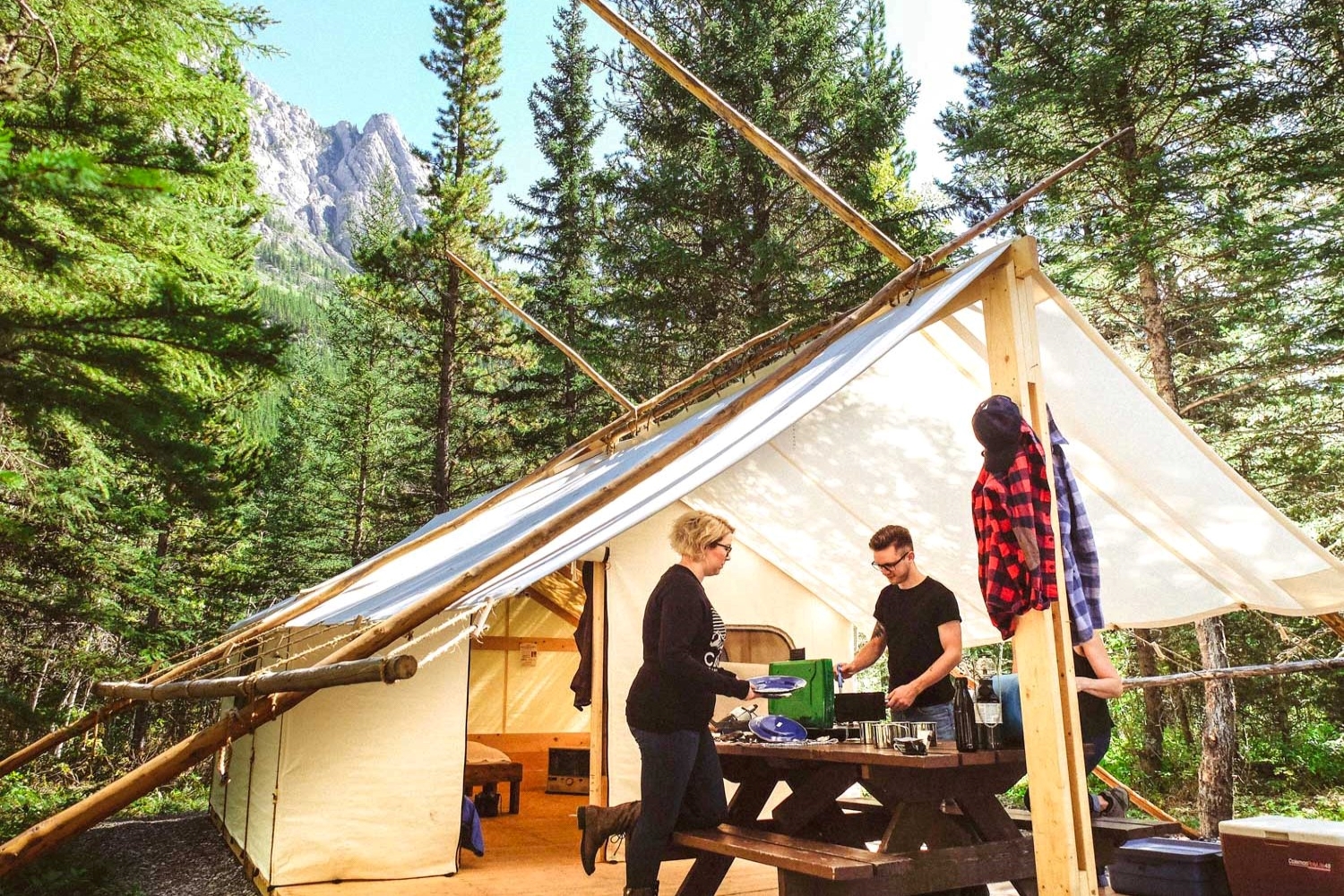 sundance lodges camping near calgary