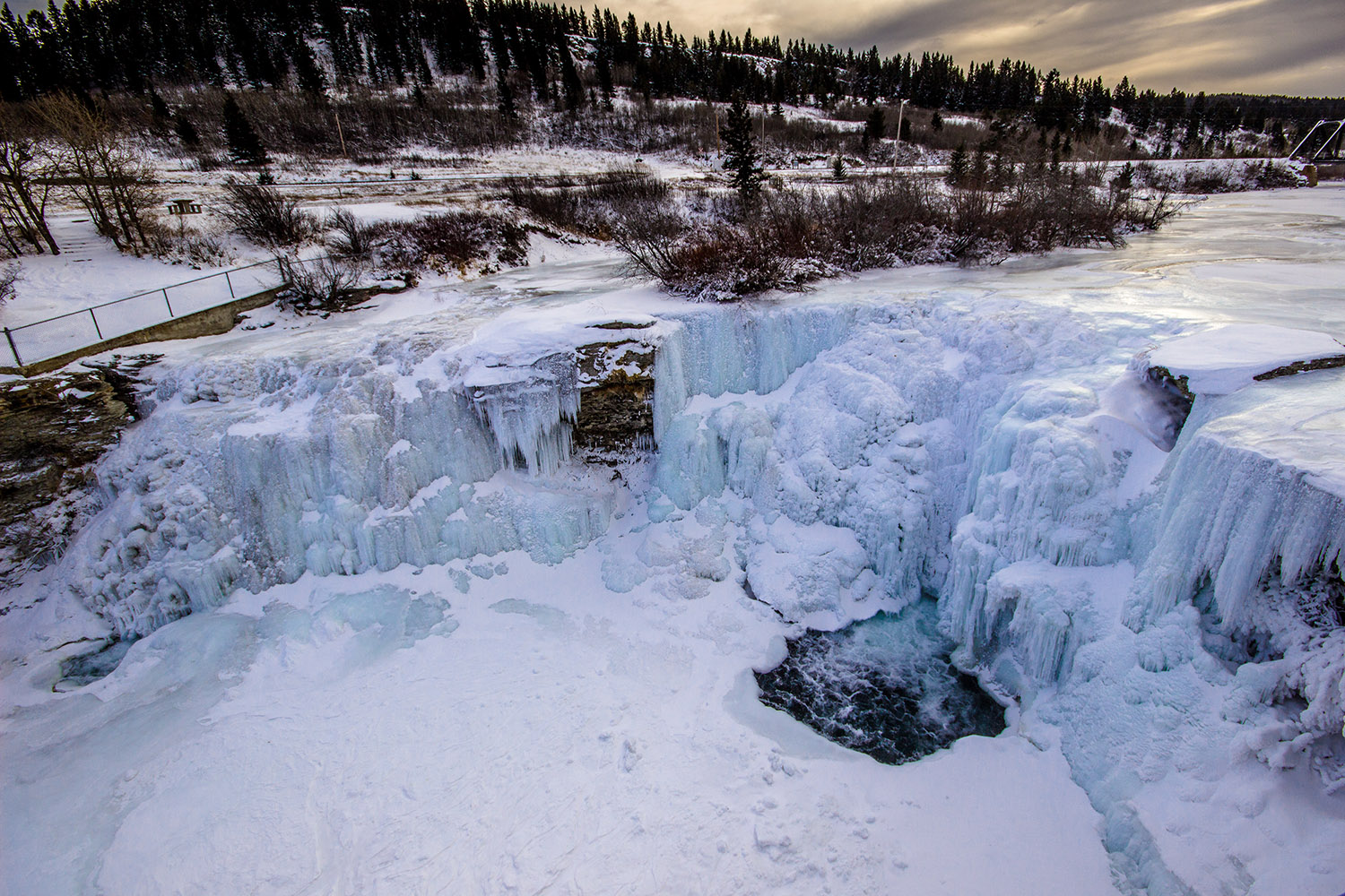 lundbreck falls