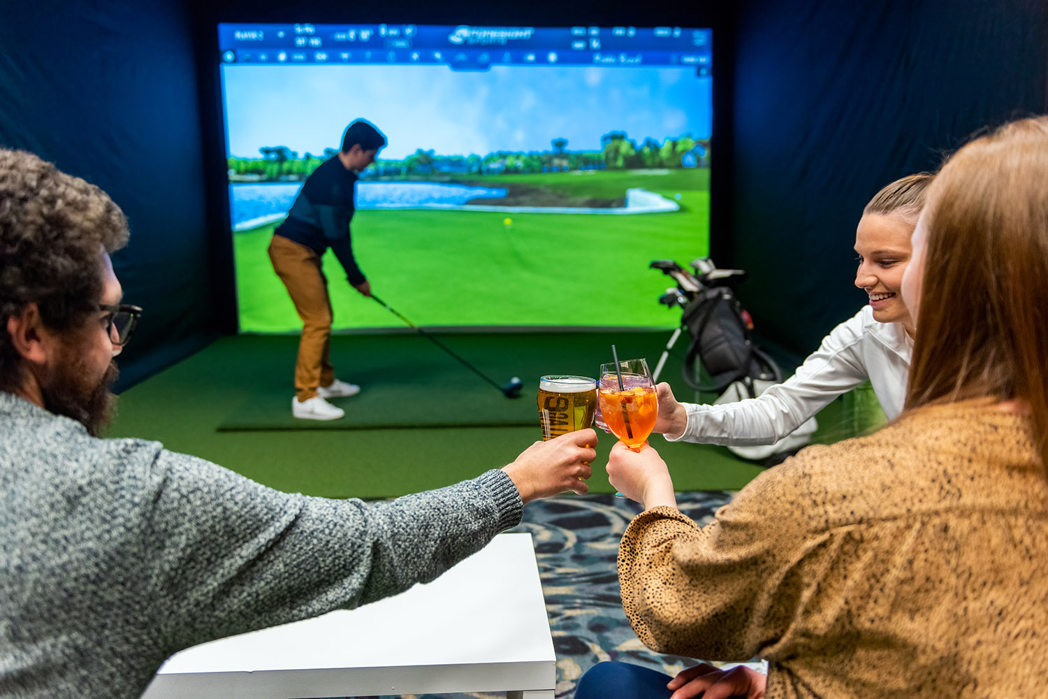 hotel arts golf studio